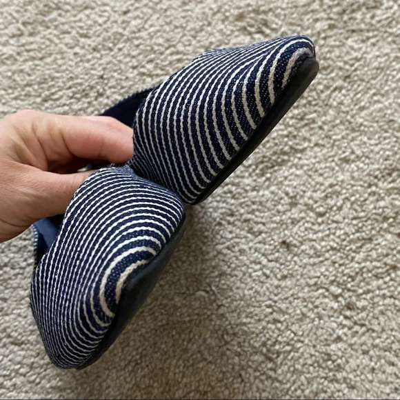 Gap Blue Stripe Pointy Denim Flats sz 6 EUC - Picture 4 of 9